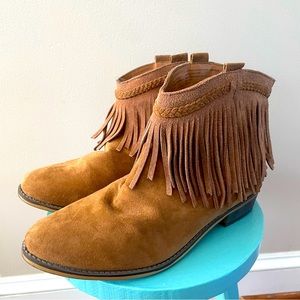 Mossimo Supply Co Faux Suede Brown Fringe Ankle Zip Boots Booties Women’s Size 8